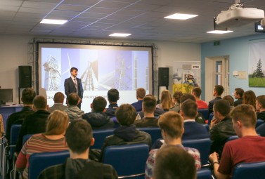 DTEK Oil&Gas employees spoke about career opportunities in oil & gas industry to students of the leading universities