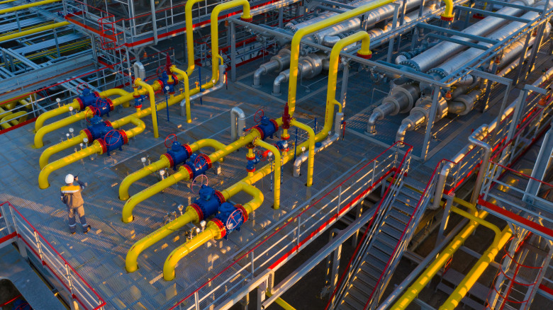 DTEK Oil&Gas paid over UAH 2.3 billion in taxes for the first quarter DTEK Oil&Gas paid over UAH 2.3 billion in taxes for the first quarter